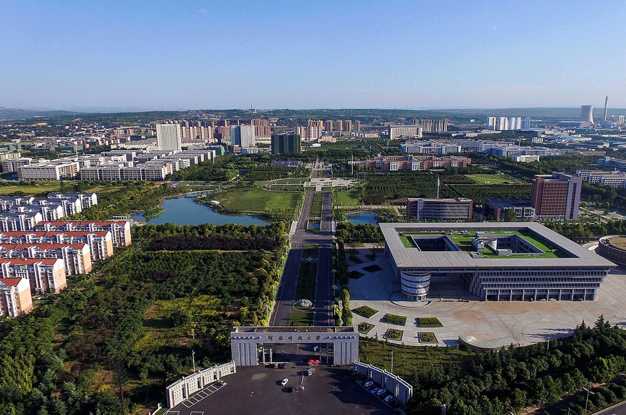 科技大学图3.jpg